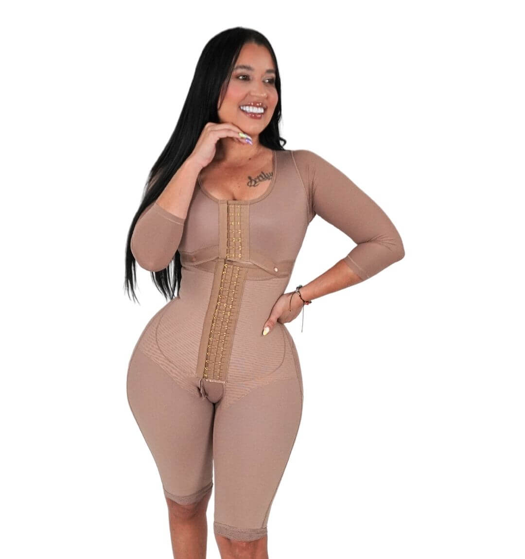 Faja Baby 7010 Post Operatoria 2da Etapa con mangas 4 tallas más grande en los glúteos con zipper