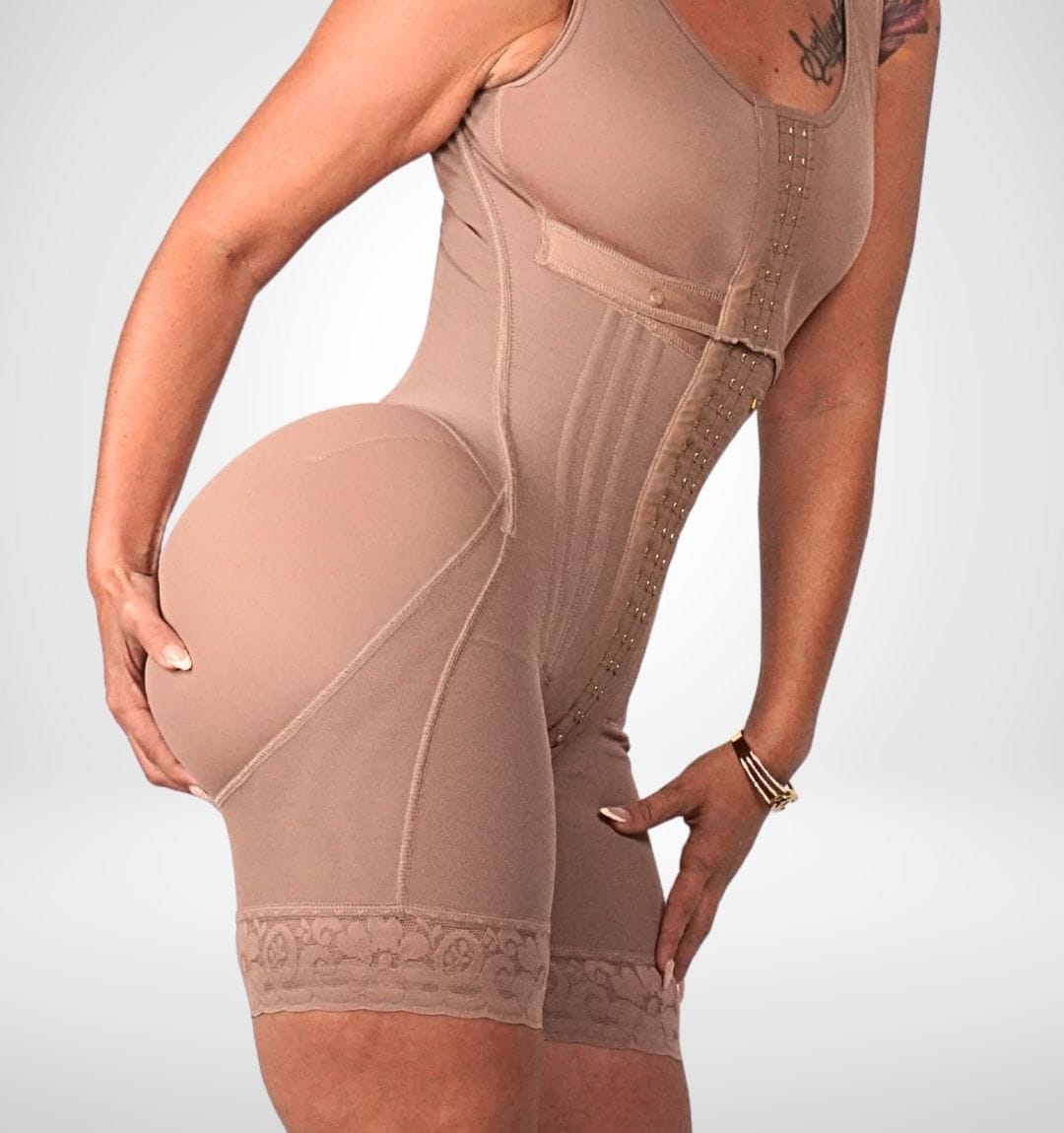 Faja Reloj de Arena 7034 Tela Terapéutica 4 tallas más grande en los glúteos 15 Varillas y con Zipper