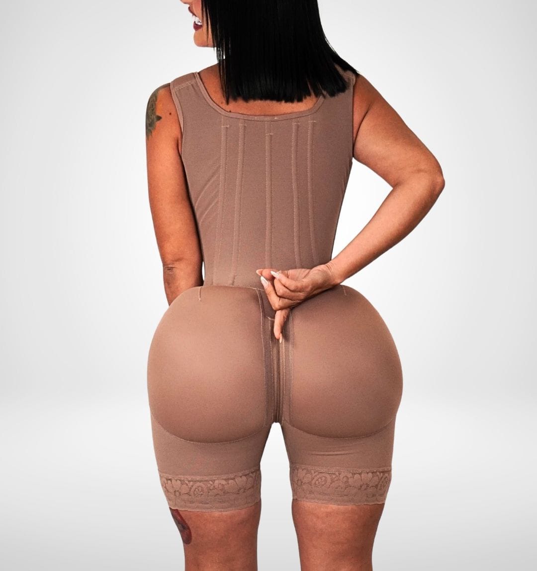 Faja Reloj de Arena 7034 Tela Terapéutica 4 tallas más grande en los glúteos 15 Varillas y con Zipper