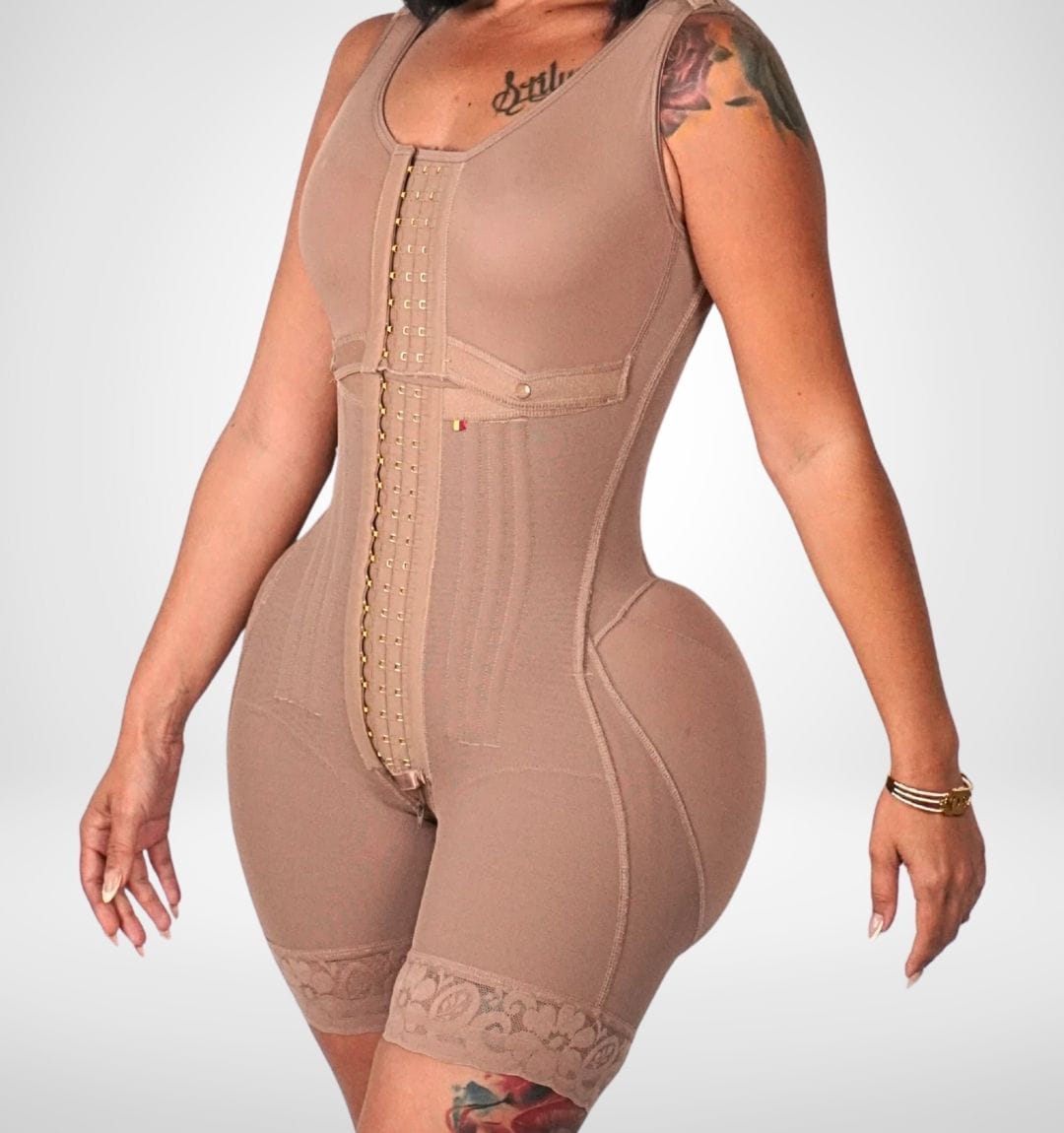 Faja Reloj de Arena 7034 Tela Terapéutica 4 tallas más grande en los glúteos 15 Varillas y con Zipper