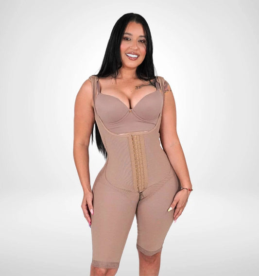 Faja Sashira 7005 Post Operatoria 2da Etapa 4 tallas más grande en los glúteos con zipper