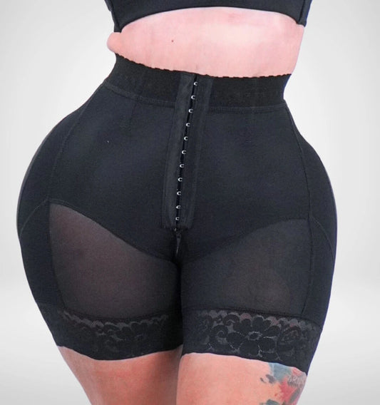 Faja Short Prieta 7033 Máxima Compresión Levanta Cola con Zipper