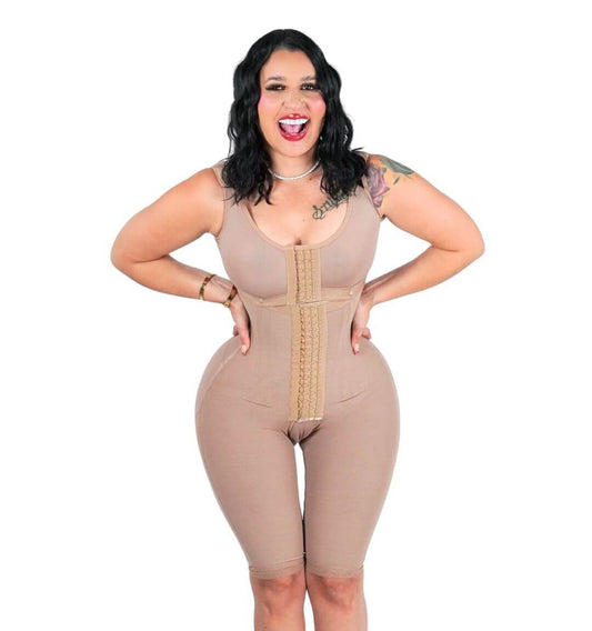Faja Yarielis 7024 Post Operatoria 3ra Etapa 2 tallas más grande en los glúteos y zipper en la zona íntima