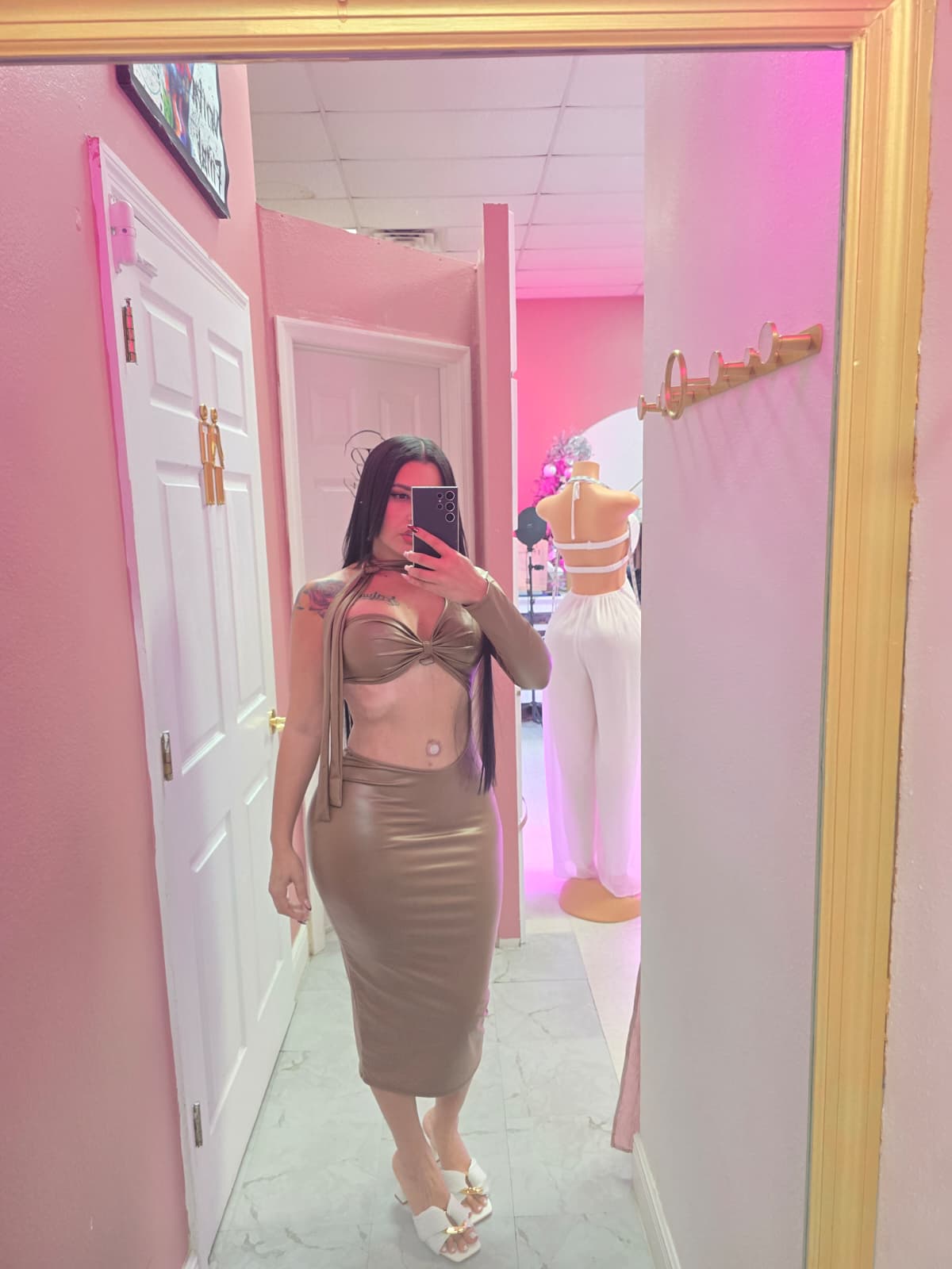 Traje de cuero brown