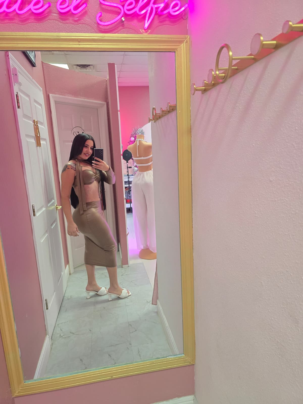 Traje de cuero brown
