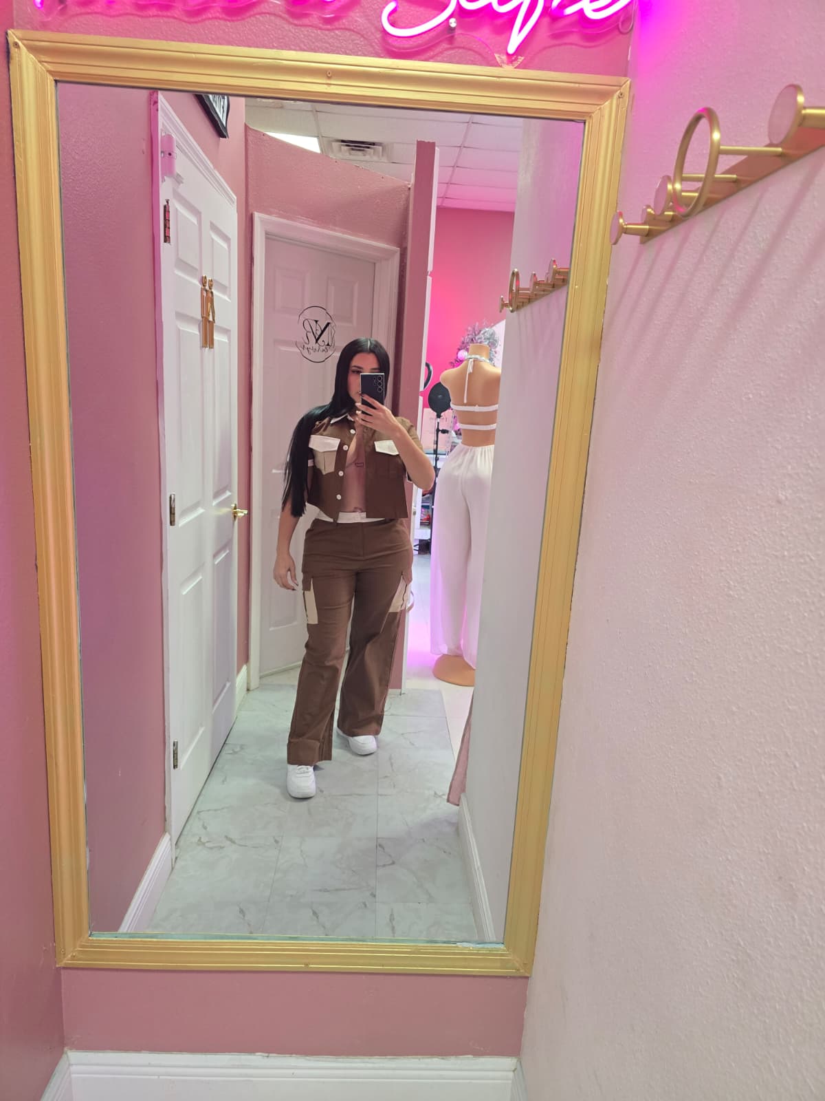 Set brown